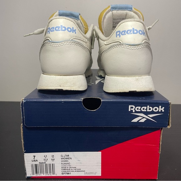 Reebok Women's Classic Leather Chalk/Washed Indigo Sneakers Size 7W - Picture 4 of 5